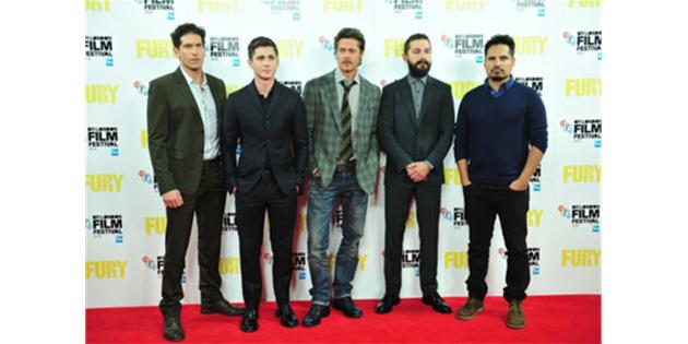 V.l.n.r.: Jon Bernthal, Logan Lerman, Brad Pitt, Shia LaBoeuf und Michael Peña in London