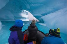 Doppelte Wintersport-Action im CinemaxX: „Mission Antarctic“ und „Shades of Winter“ einmalig am 12. Dezember im CinemaxX