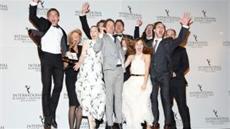 ZDF-Dreiteiler „Unsere M&uuml;tter, unsere V&auml;ter“ gewinnt Internationalen Emmy